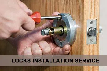 Capitol Locksmith Service Houston, TX 713-470-0732 Capitol Locksmith Service Houston, TX 713-470-0732 - lock-insta-sid-68-4mod